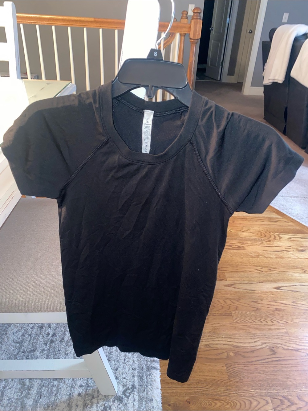 lululemon short sleeve shirt